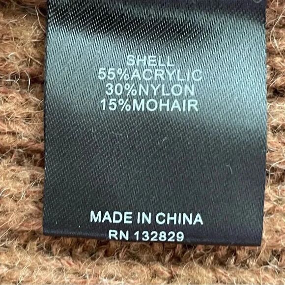 L’Academie REVOLVE Cinnamon Knitted Solid Long Sleeves Cozy Oversized Sweater XS - Picture 6 of 9